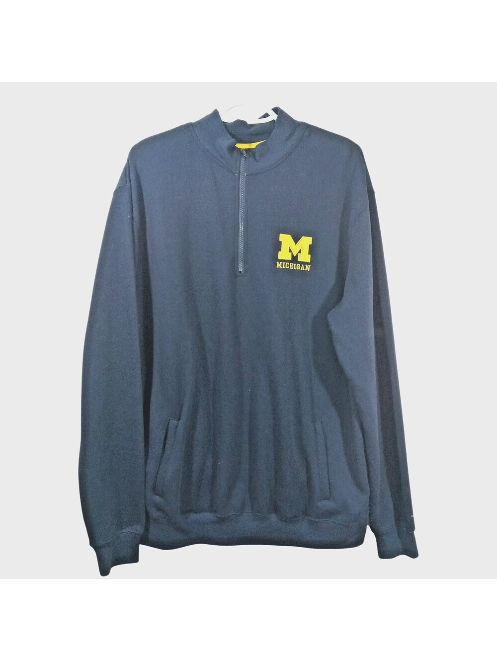Michigan State Men Sweatshirt Size L Zip Front Pockets